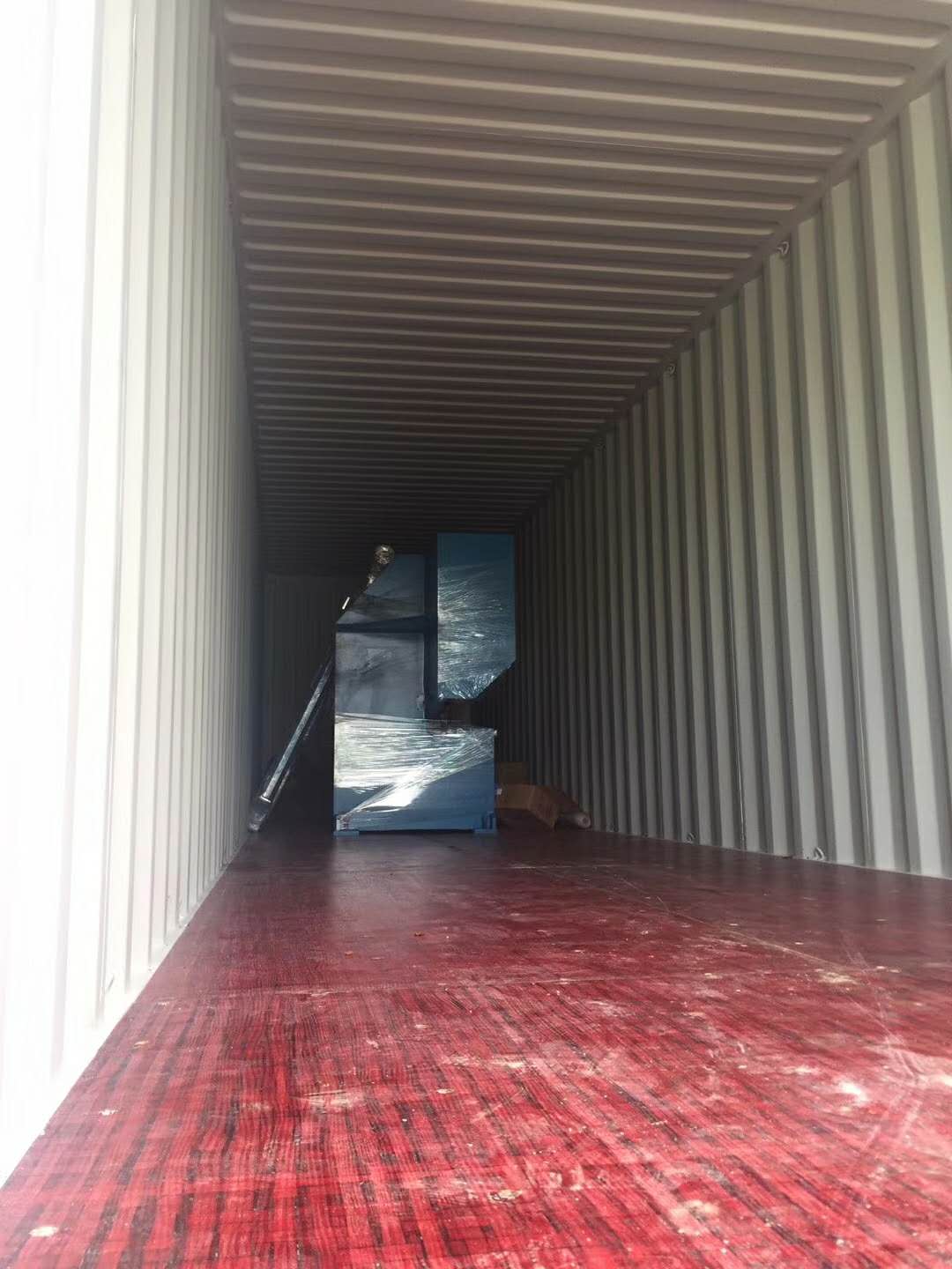 數控刨槽機裝柜，即將漂洋過海到美國